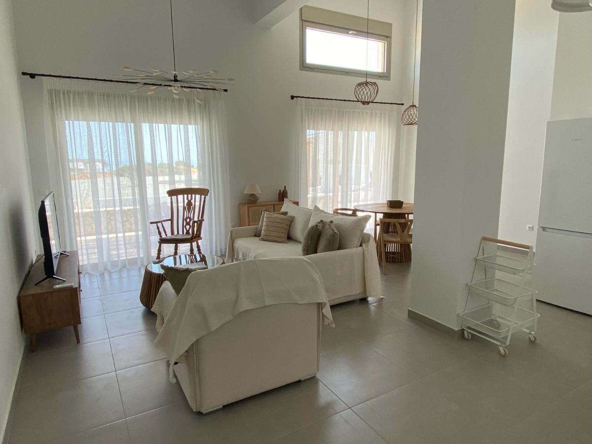 Alykes Beachside Stylish With Private Pool South Rhodes Villa